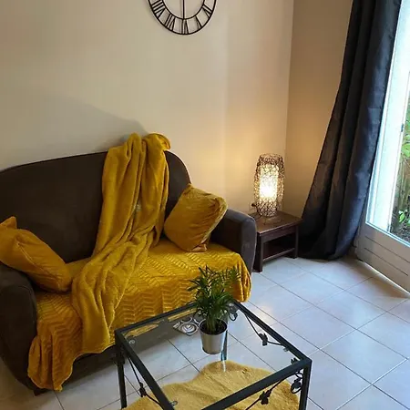 Cosy Avec Jardin Privatif Et Garage * Fontainebleau